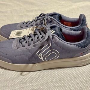 Adidas Sleuth DLX Canvas Light Blue and White Sneakers Size 10